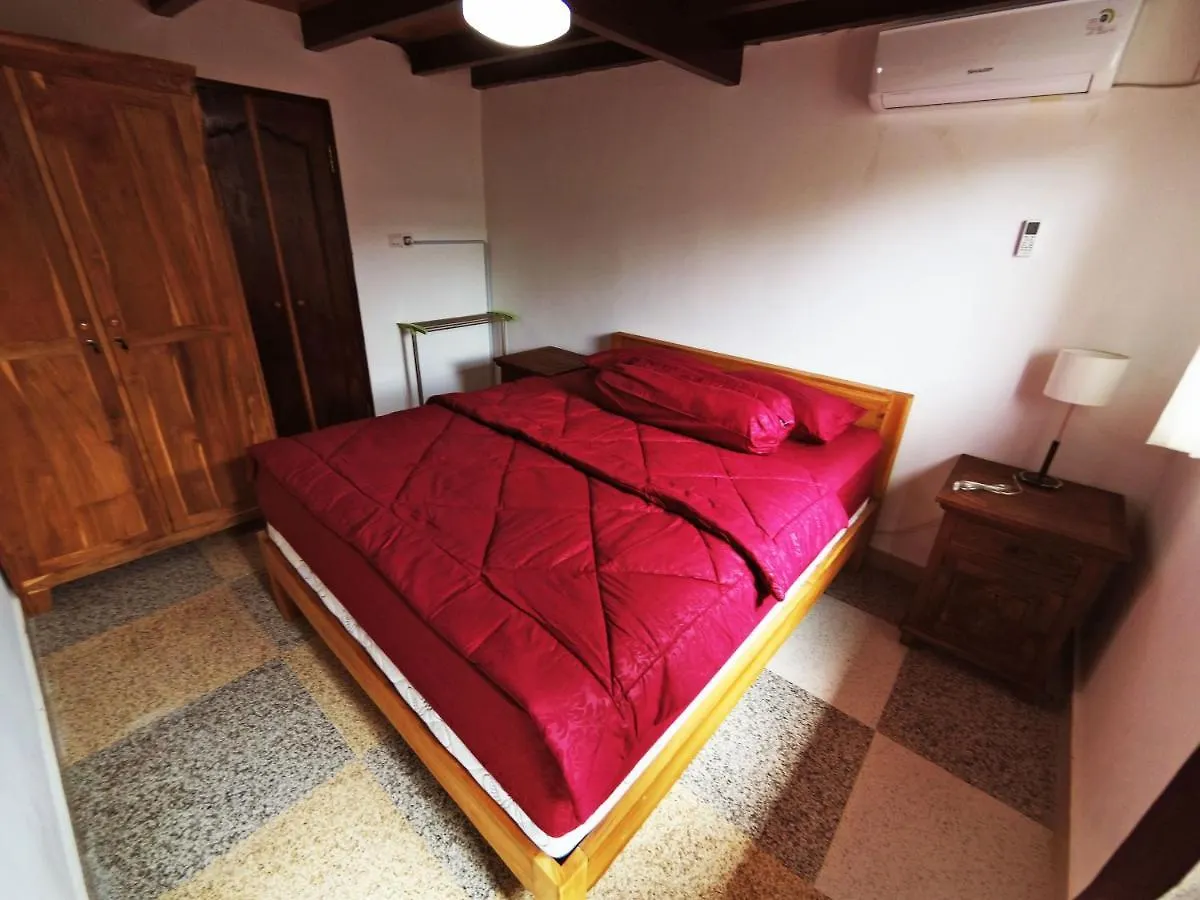 Capung Guesthouse 金巴兰
